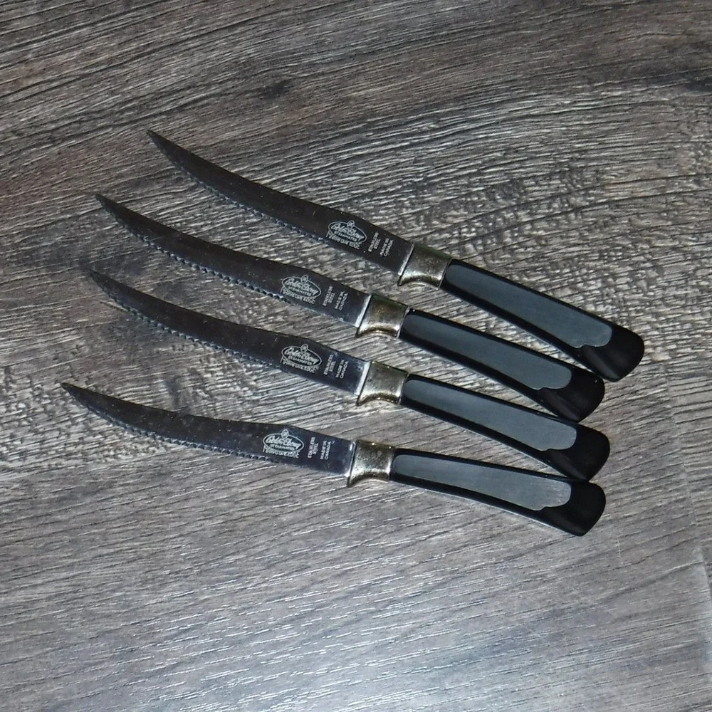Set of 4 Goldbelly Steak Knives‎ Serrated Blade Black Handle Stainless Steel